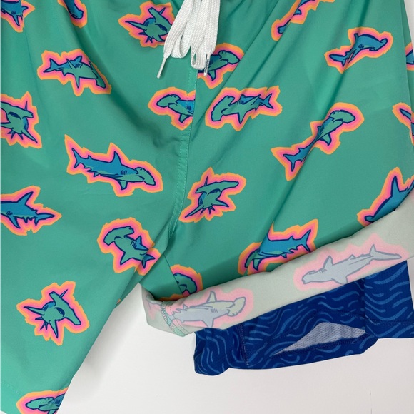 Chubbies - Lined Classic Swim Trunk - Turquoise Shark Pattern 7” Inseam - Picture 4 of 7